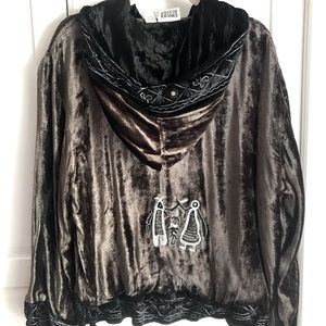 ♥️SOLD♥️SOLD♥️♥️Chico’s BOHO HOOD VELVET JACKET ASIAN FROG CLOSURES*KIMONO